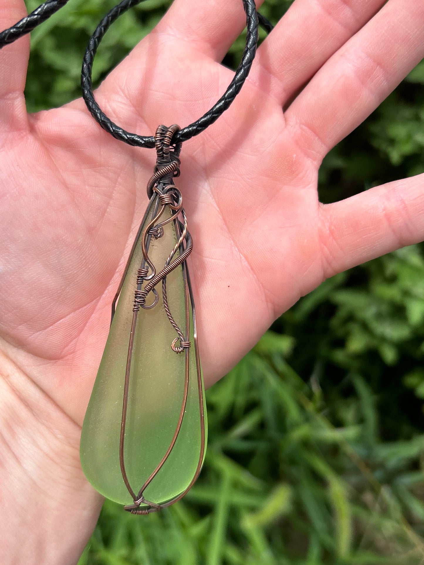 Uranium glass pendant