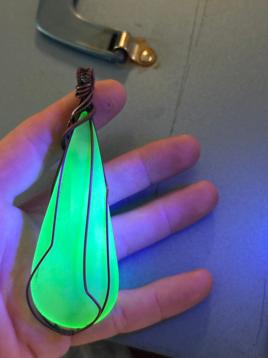 Uranium glass pendant