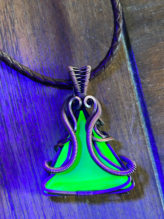 Uranium glass pendant